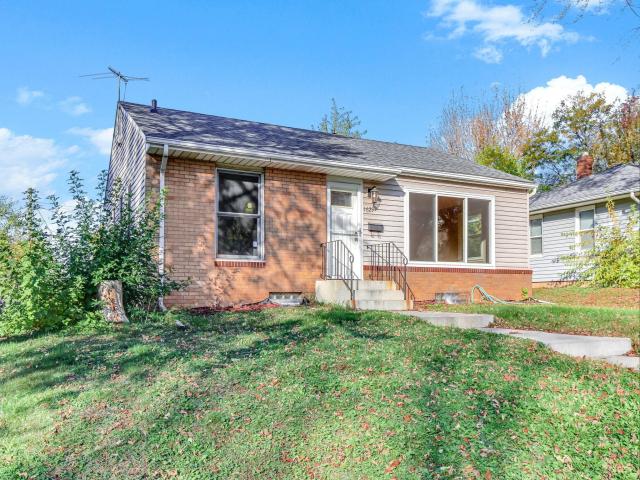 1629 Hazel Street N Saint Paul MN 55119 - MLS# 7165749