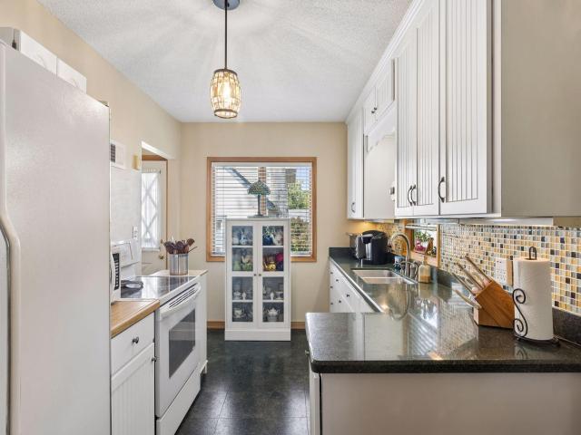 1190 Ottawa Avenue Saint Paul MN 55118 - MLS# 7165790