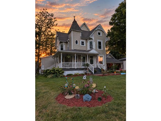 540 4th Street SW Plainview MN 55964 - MLS# 7165896