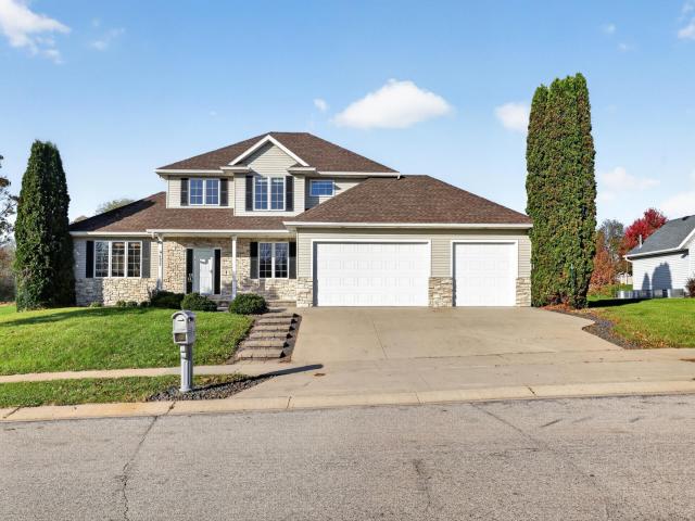 4823 Scenic Oak Drive SW Rochester MN 55902 - MLS# 7165900