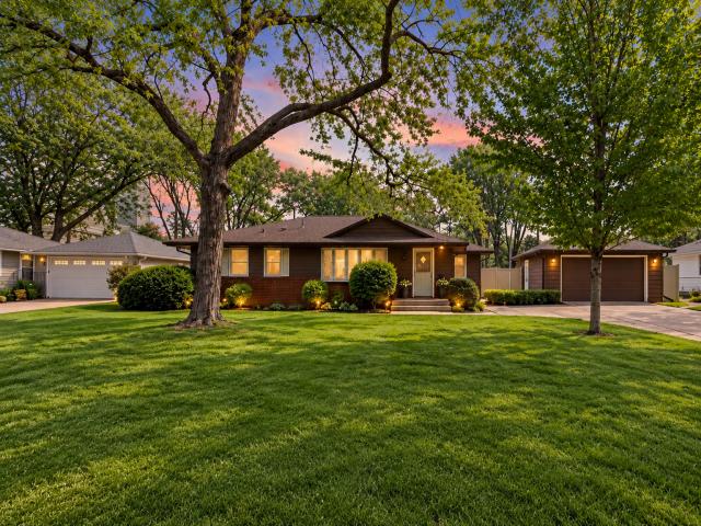 8209 Knox Avenue S Bloomington MN 55431 - MLS# 7166361