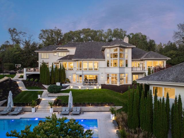 11068 Bell Oaks Estate Road Eden Prairie MN 55347 - MLS# 7167045 — photo 2