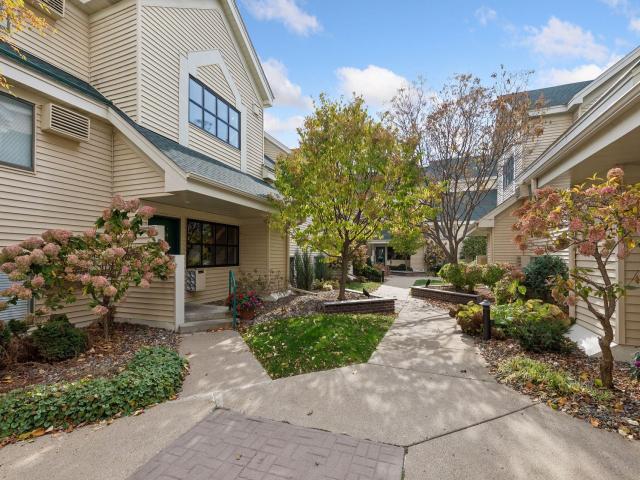 7605 Edinborough Way Unit 6117 Edina MN 55435 - MLS# 7167071
