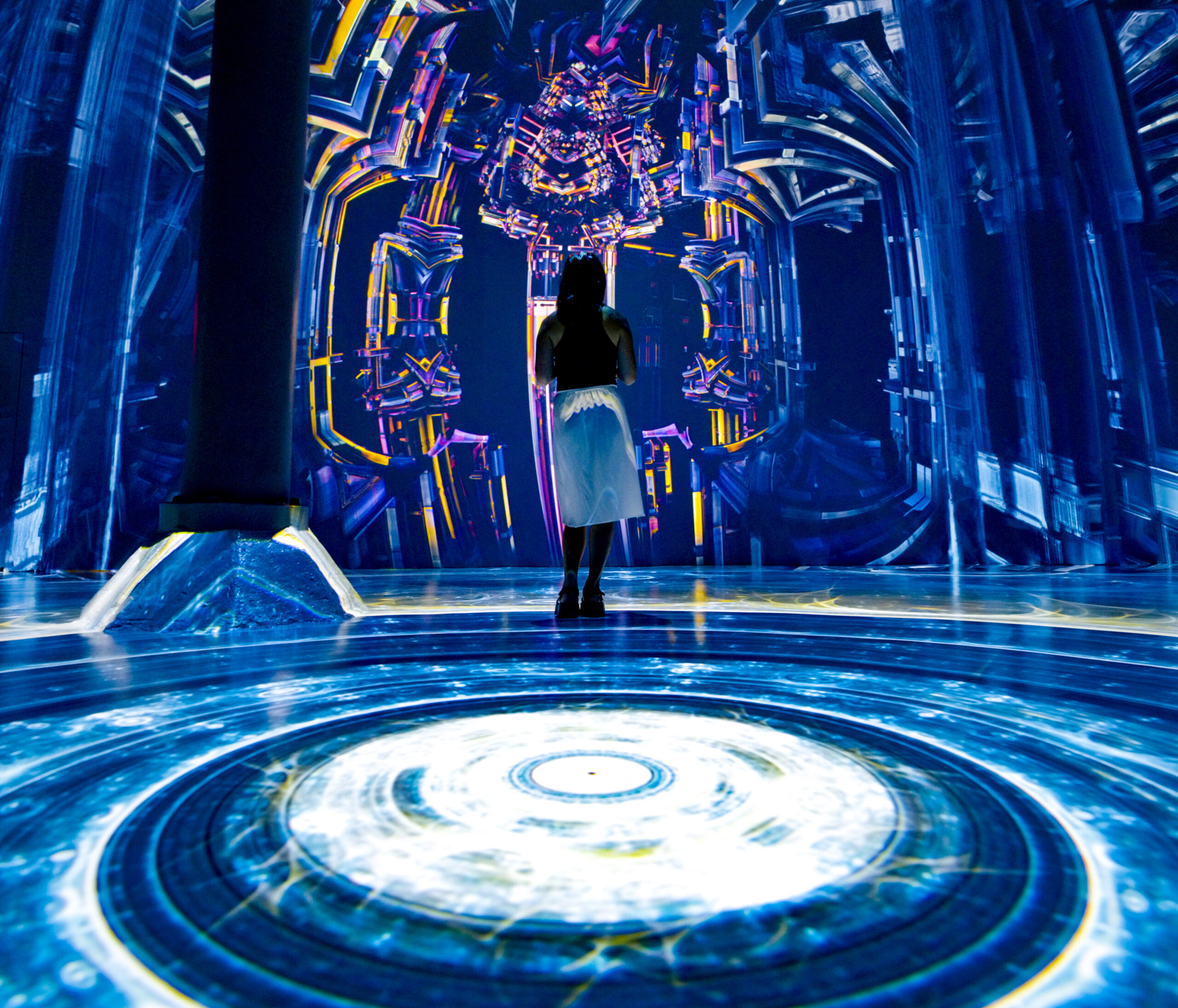 ARTECHOUSE presents Fractal Worlds