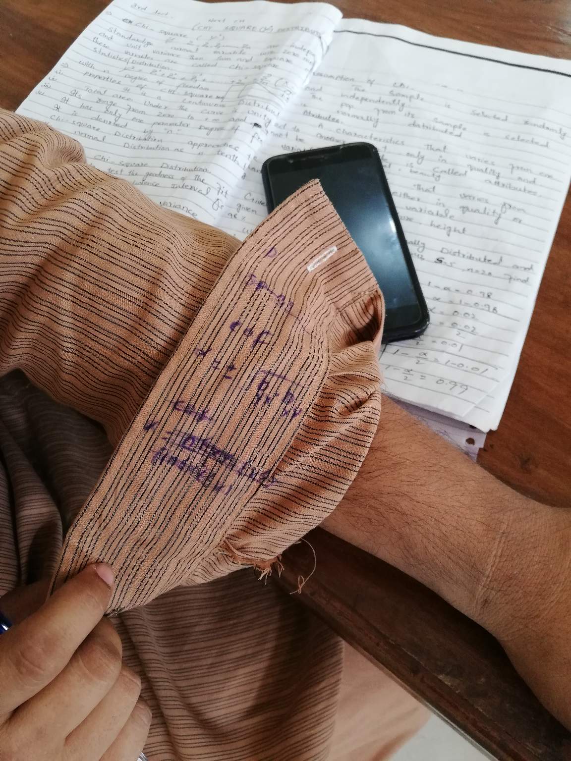 https://s3.us-east-2.amazonaws.com/partiko.io/img/animecraze-cheating-in-exams-1531227205531.png