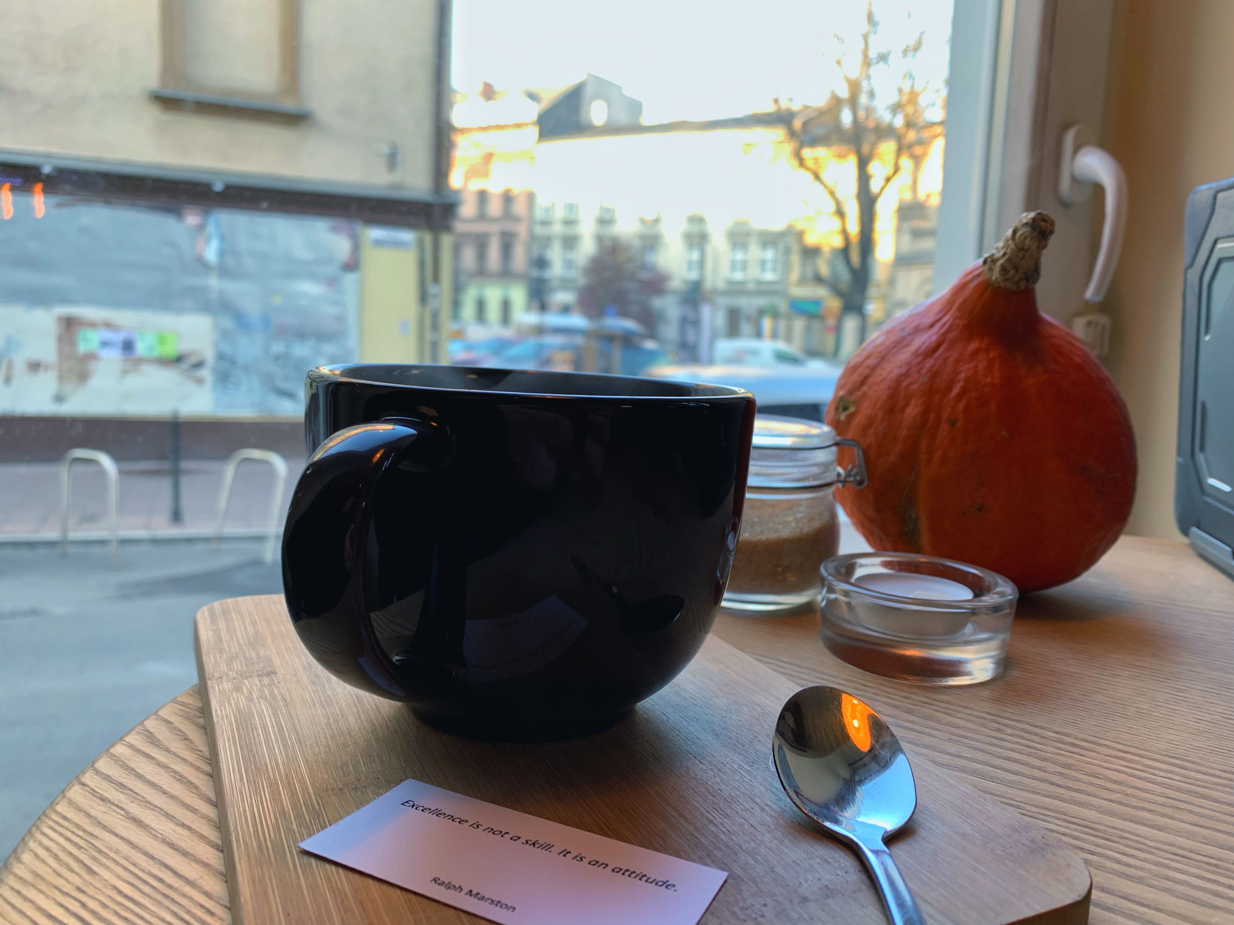 https://s3.us-east-2.amazonaws.com/partiko.io/img/captainbob-krakow-mornings-klnytyud-1541661909361.png