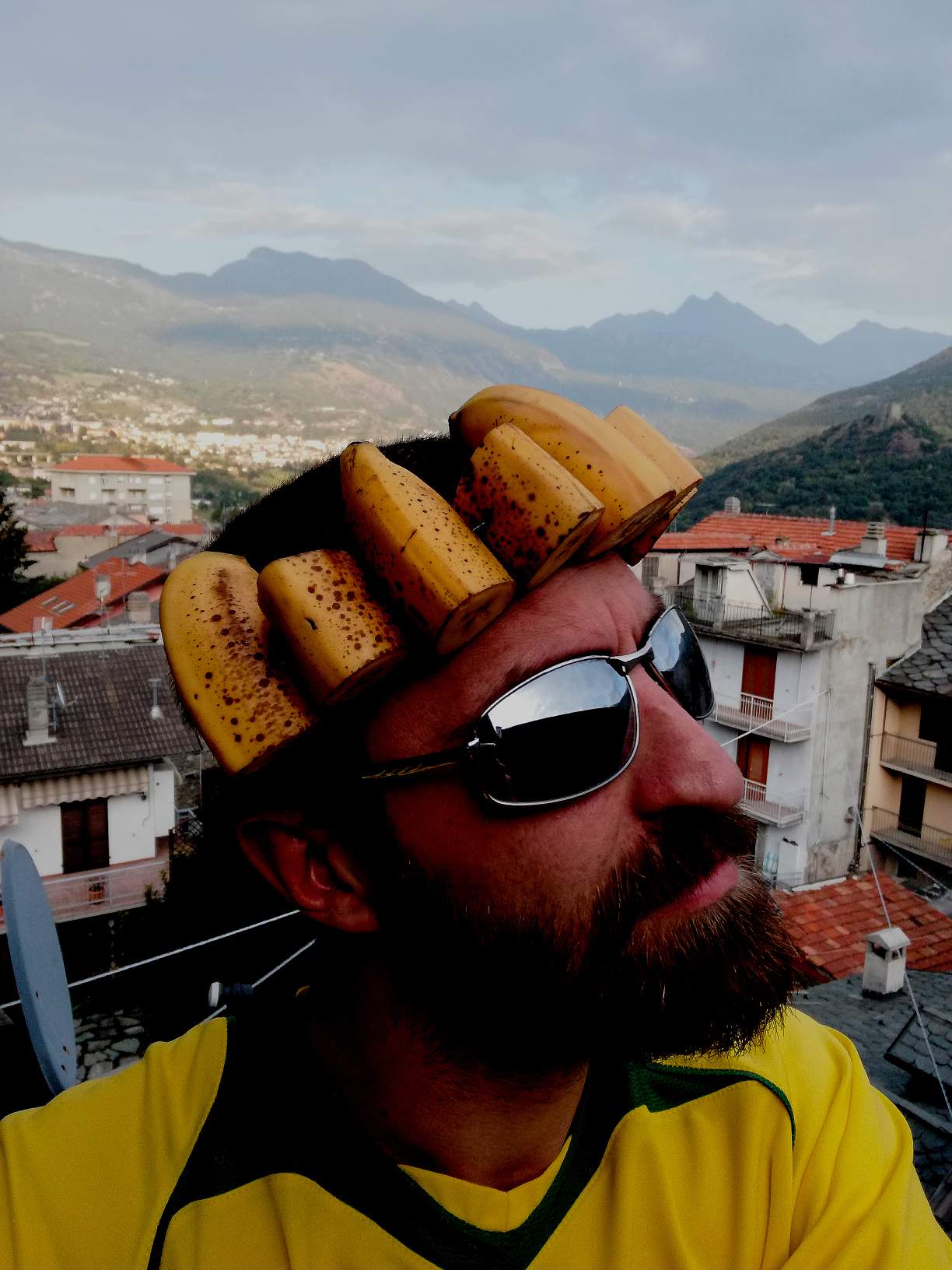 https://s3.us-east-2.amazonaws.com/partiko.io/img/dexpartacus-bananas-crown-for-banana-programccdugloi-1535566534731.png