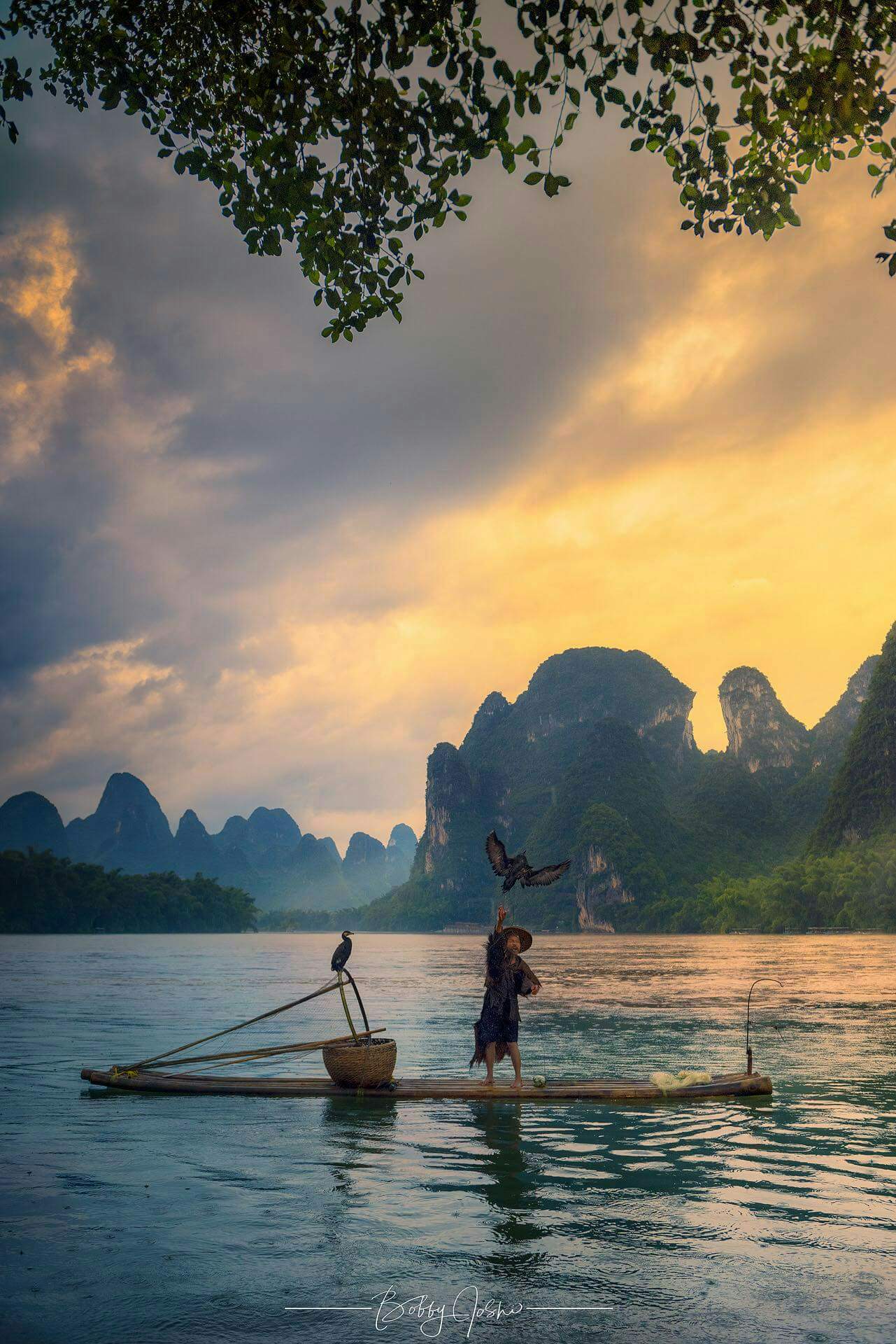 https://s3.us-east-2.amazonaws.com/partiko.io/img/sarcasticbro-fly-away--china-1530893979413.png