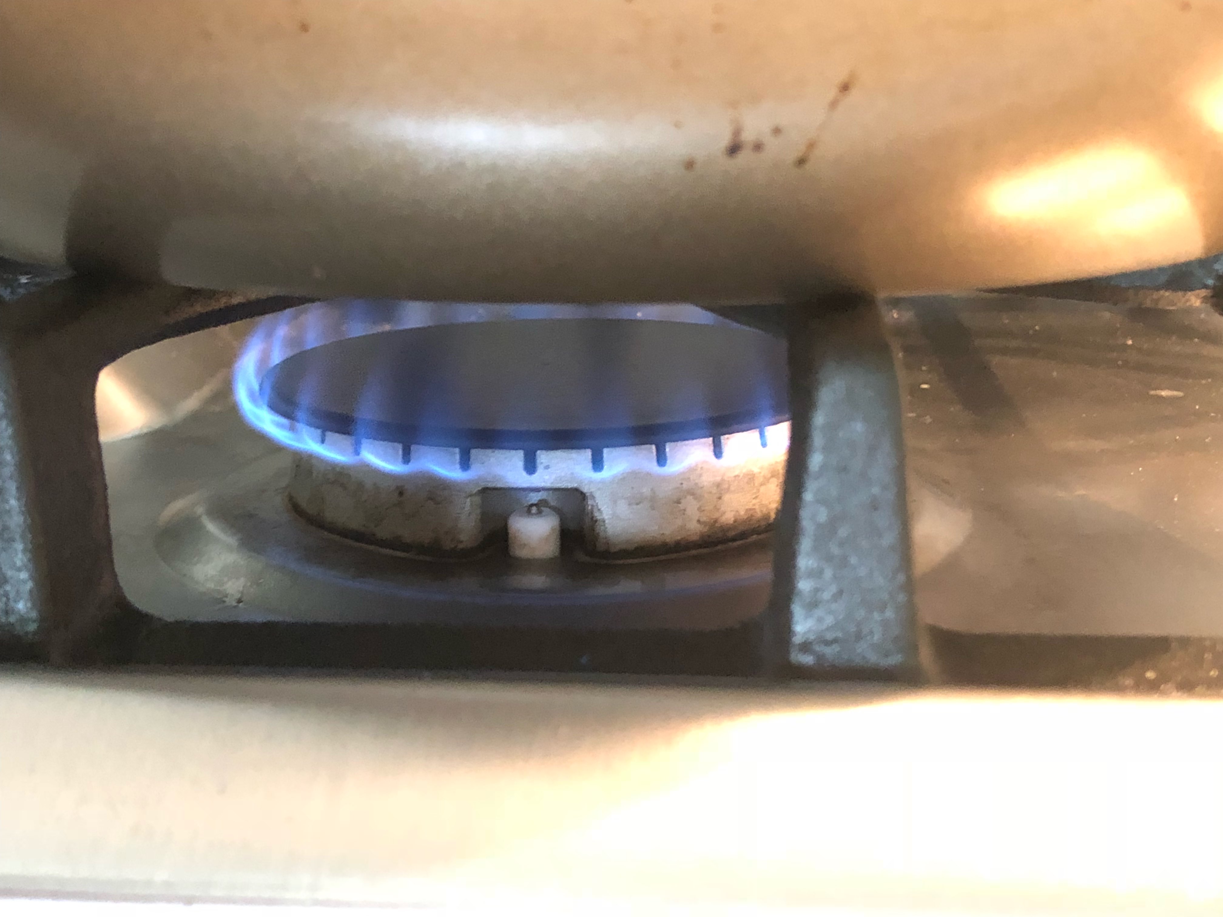 https://s3.us-east-2.amazonaws.com/partiko.io/img/trevonjb-gas-stove-ppbpd7df-1539103290459.png