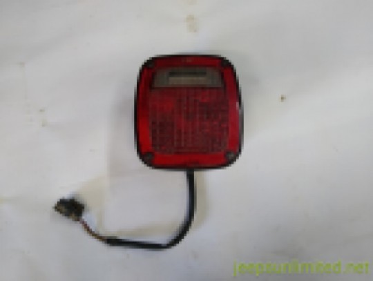 Rear Tail Light Passenger Right Side RH Lamp 99-06 TJ LJ 56018648AD