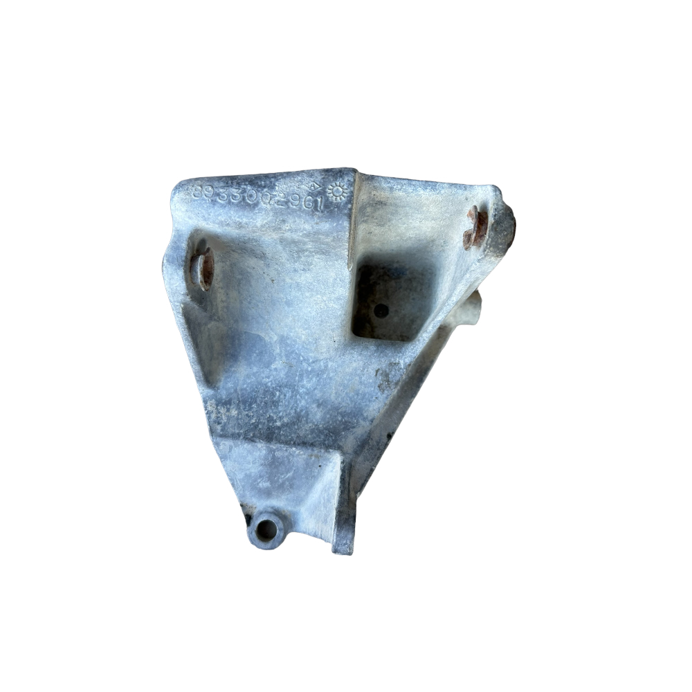 Wrangler YJ Cherokee XJ 2.5L Alternator Engine Bracket Parts Breakers
