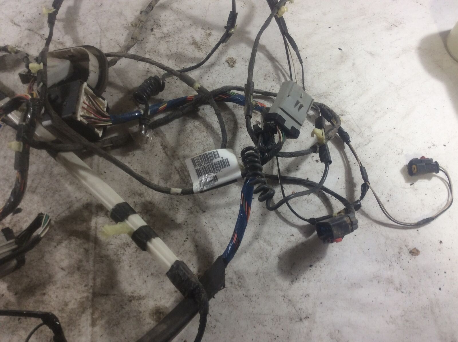 Interior Body Wiring Harness Mopar OEM 2003 KJ 56010086AE Parts