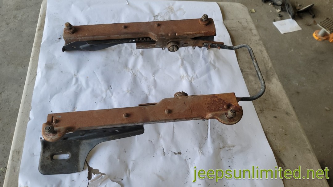 Cherokee XJ Front Seat Bracket and Manual Slider Driver Left Side 9601