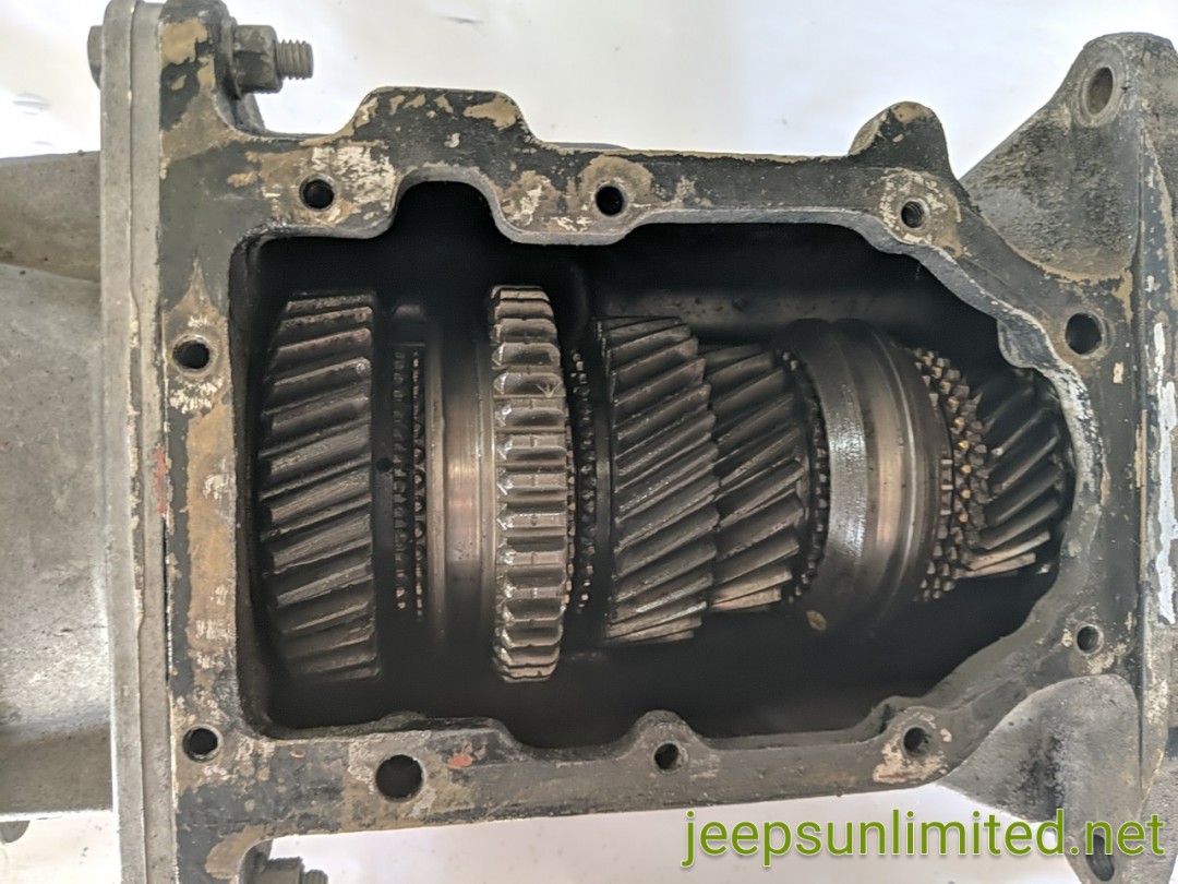 CJ T176 4 Speed Manual Transmission 2604203 19761986 Parts Breakers