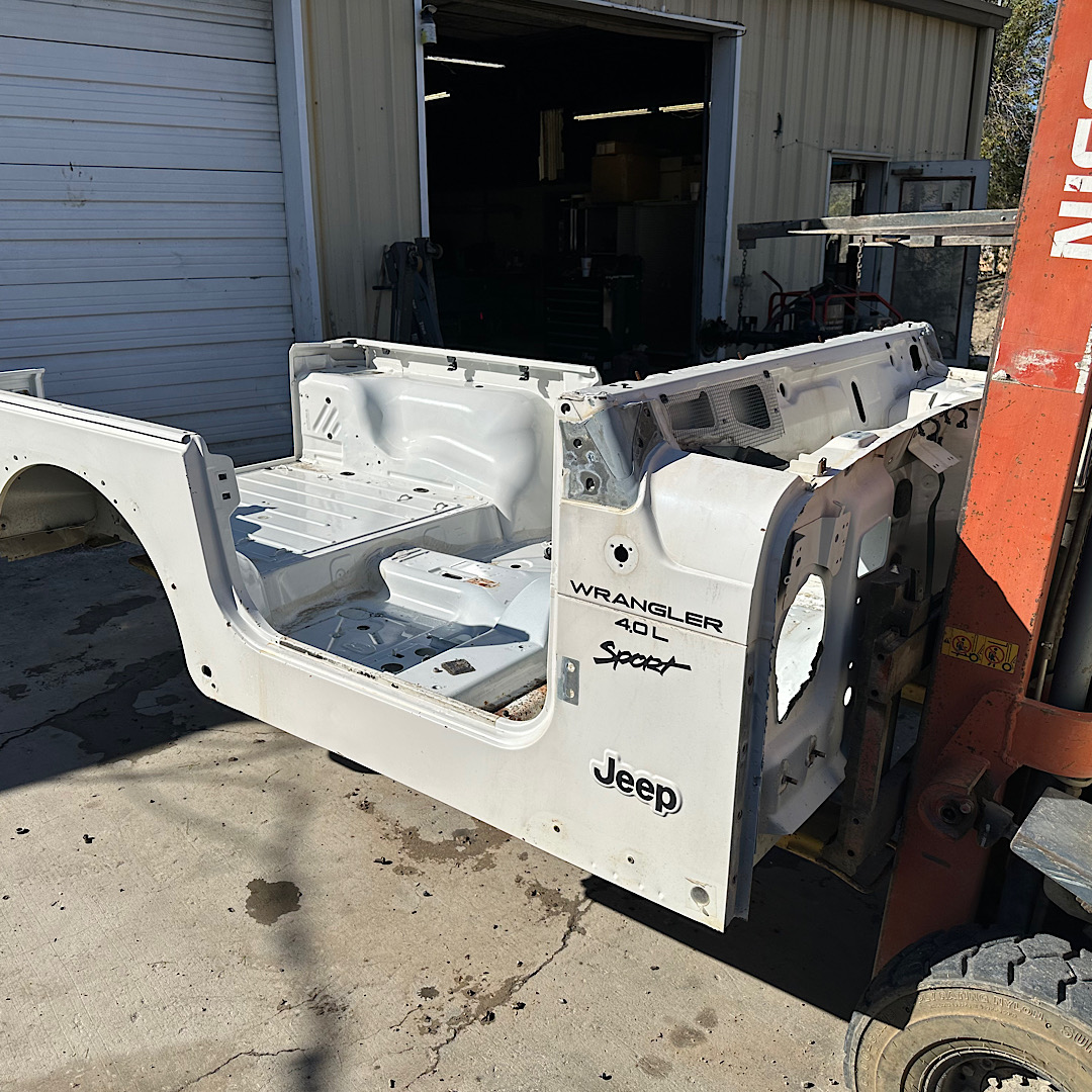 Wrangler TJ Tub Grade C White Body 19972001 Parts Breakers Rust