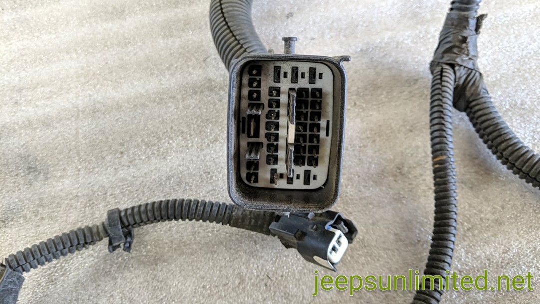 Headlight Front Grille Wiring Harness RHD 2/4 Door 0708 JK 56051554AH