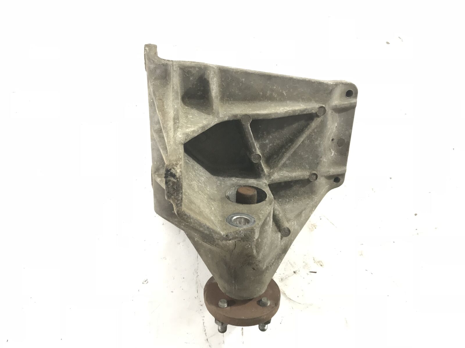 Cherokee Air Conditioner and Alternator Bracket Cherokee XJ 19972001