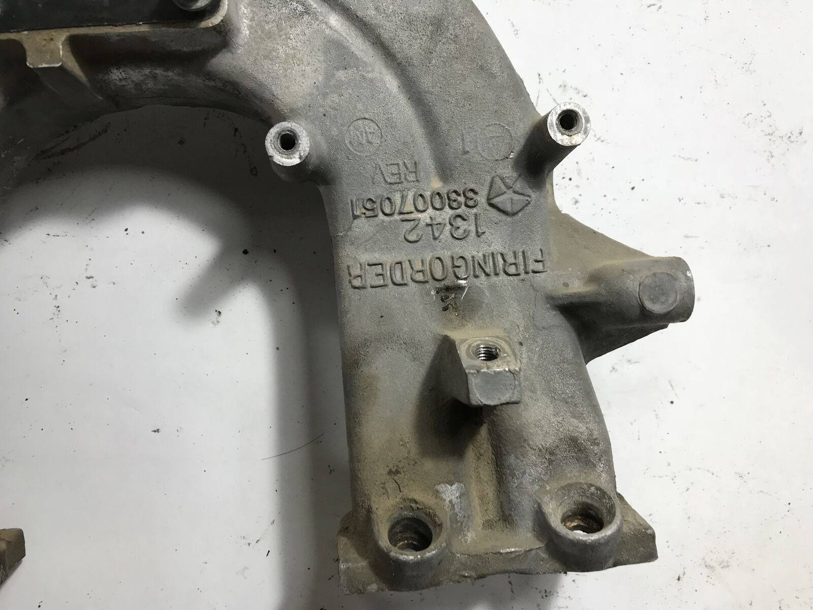 Jeep Air Intake Engine Manifold 2.5L 4 Cylinder 9195 YJ XJ MJ 33007051