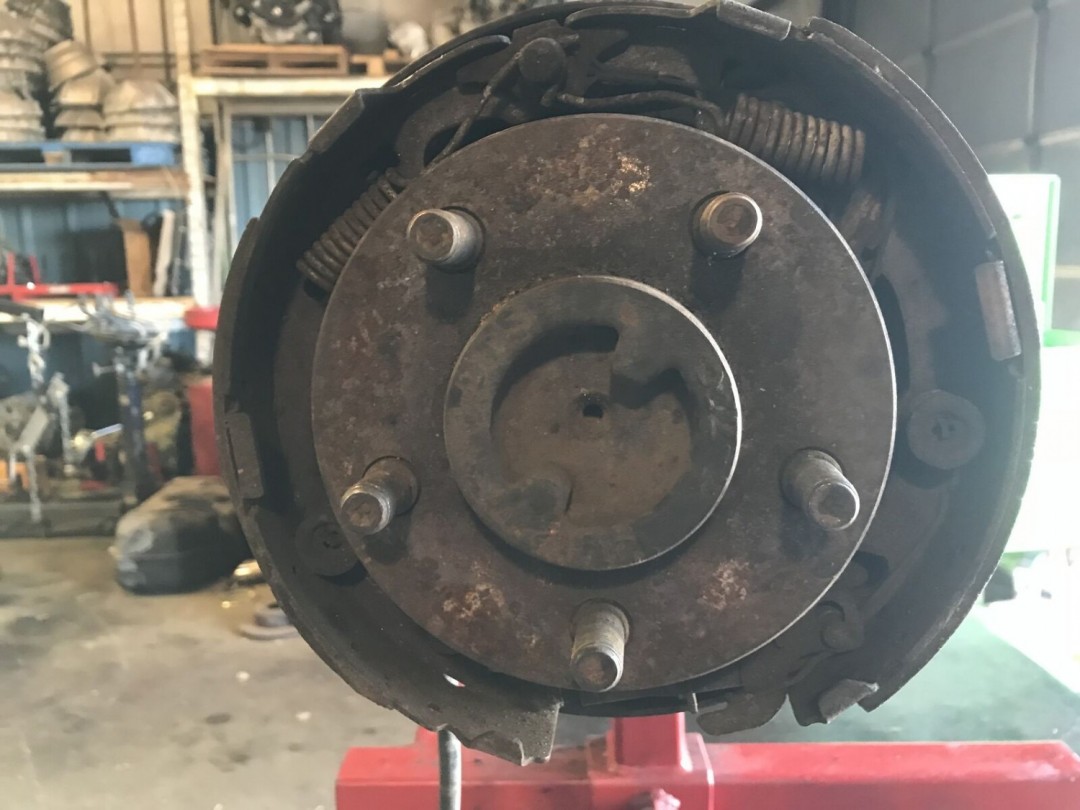 Cherokee XJ Rear Axle Assembly Dana 35 3.55 Gear Ratio with ABS 1984