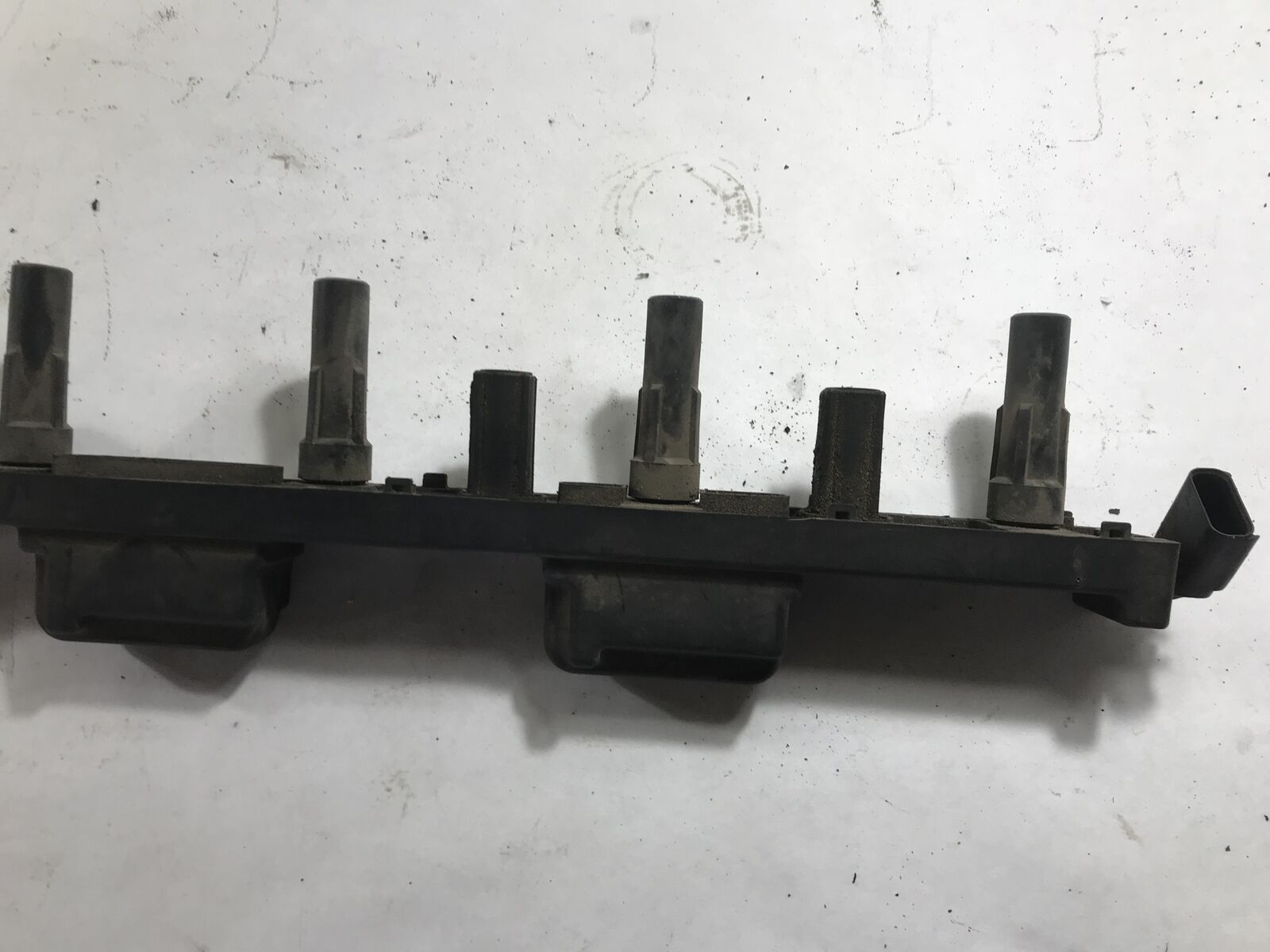 Jeep Ignition Coil Pack 4.0L 6 Cylinder TJ LJ WJ XJ 56041476AB Parts Breakers Rust Free used