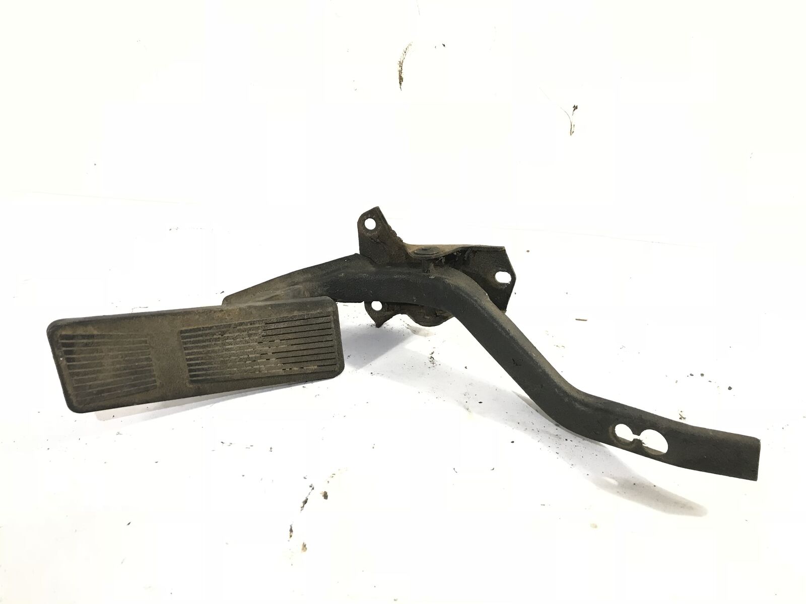 Gas Pedal Assembly Accelerator Fuel Throttle 7695 YJ CJ5 CJ7 CJ8 52079205 Parts Breakers