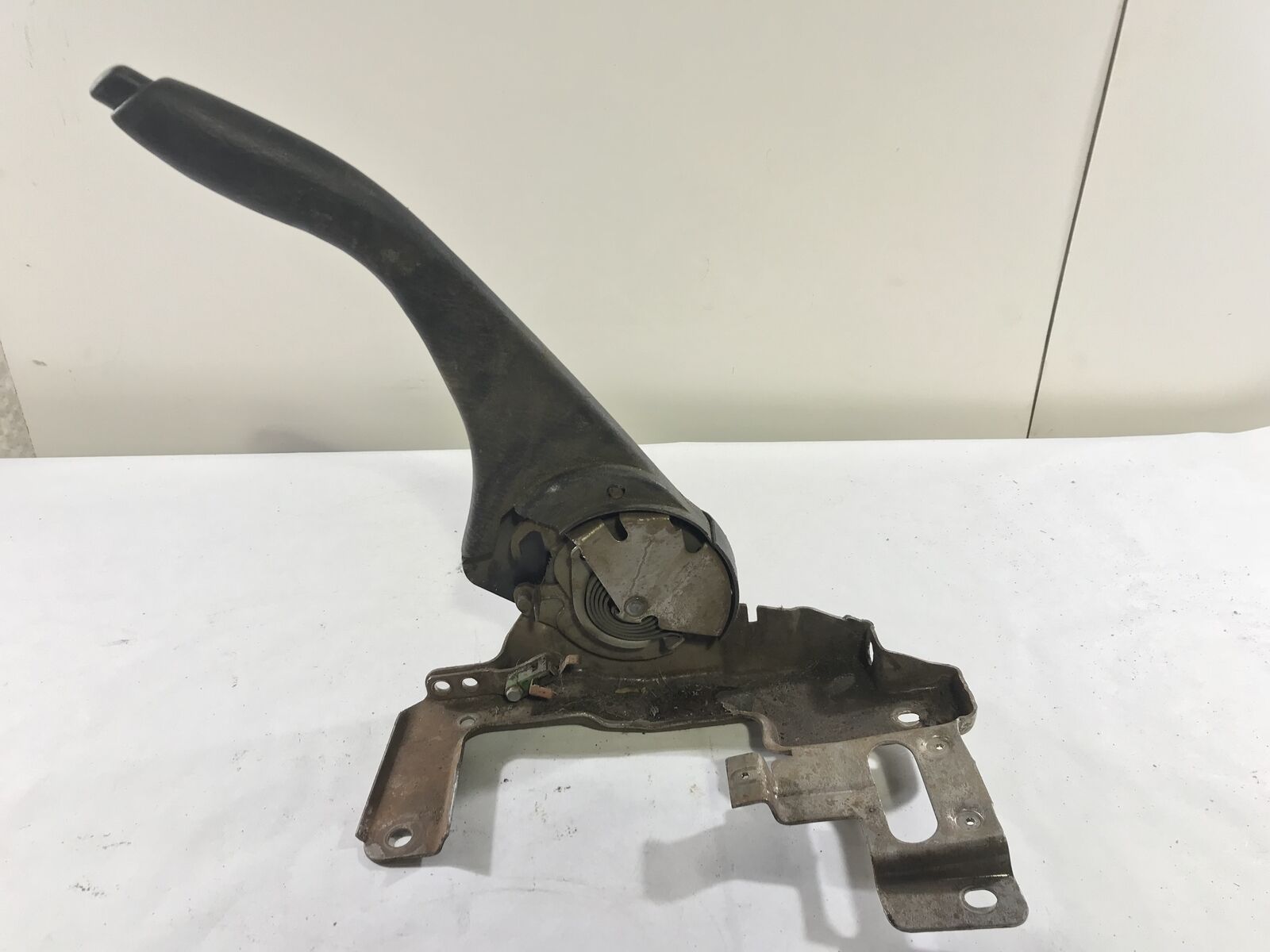 Jeep Grand Cherokee Emergency Parking EBrake Lever & Cable 52128108