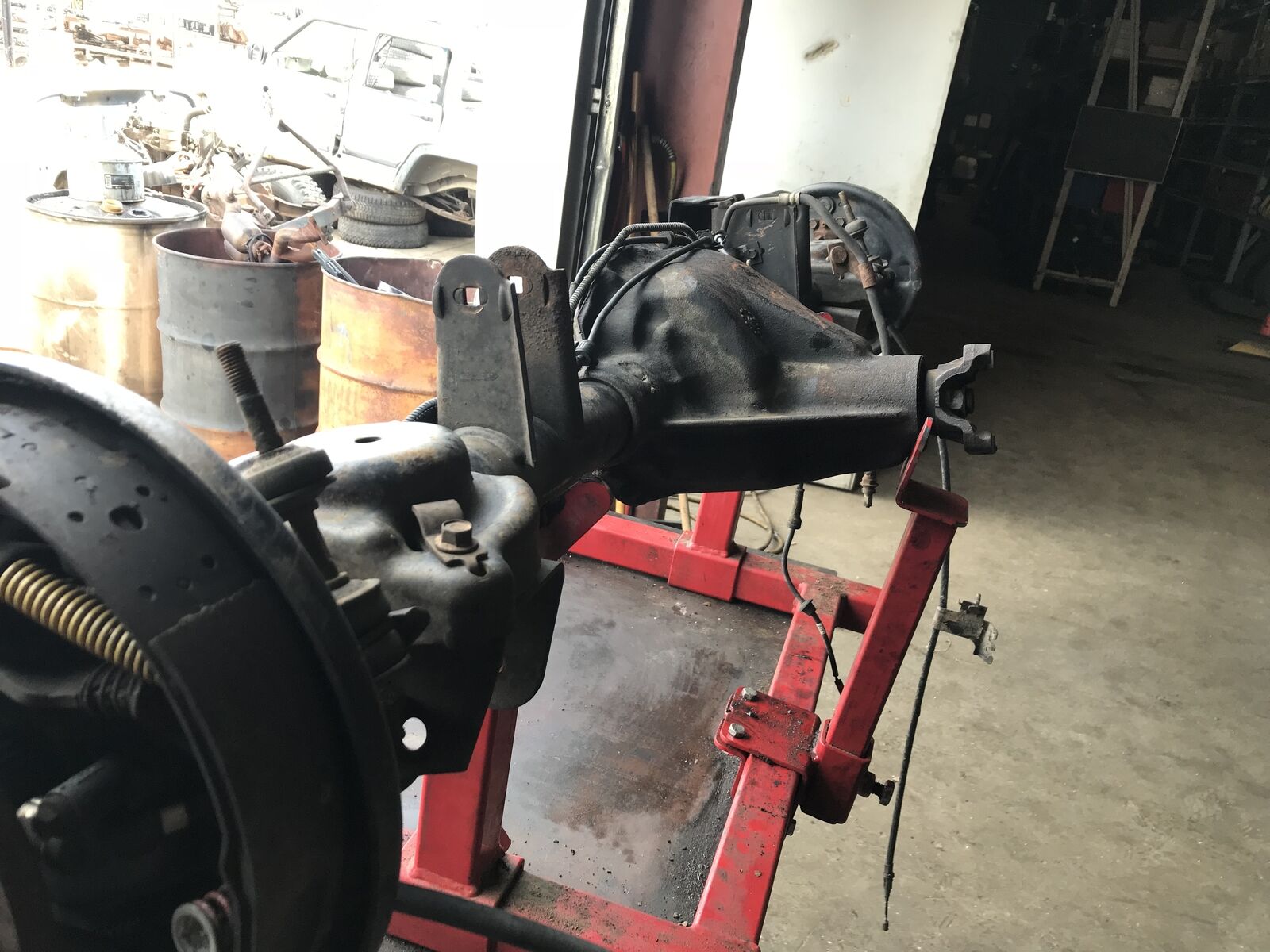 Jeep Grand Cherokee Rear Dana 35 Axle with 3.73 Gears ZJ 19931998 with