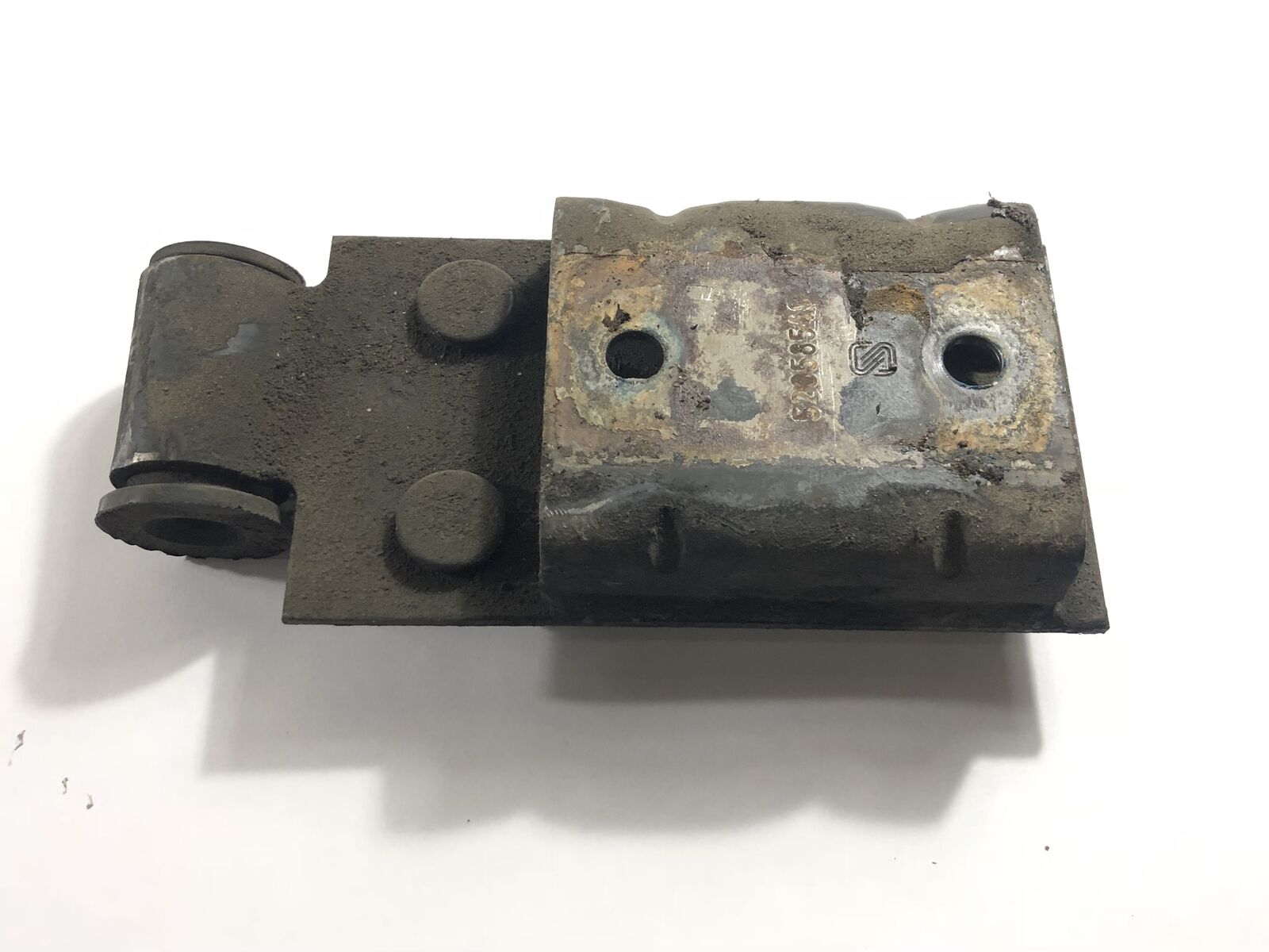 Wrangler TJ Automatic Transmission Crossmember Skid Plate Mount