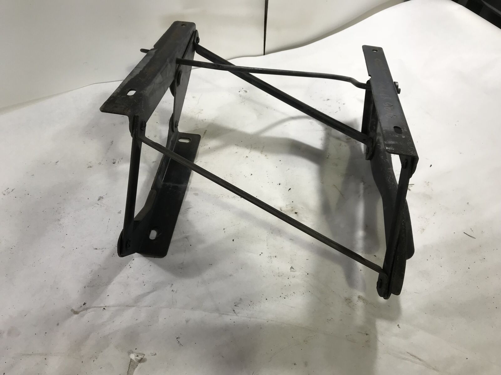 Wrangler YJ CJ Front Passenger Folding Seat Bracket Riser Support 7690
