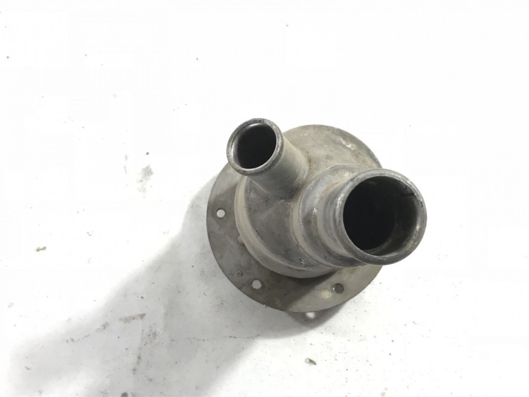 Fuel Filler Neck Nozzle Tube to Tank Twist Style Gas Cap 9195 YJ 52007386 Parts Breakers