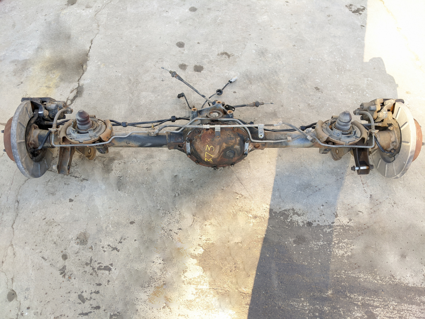 Grand Cherokee WJ Rear Axle Dana 35 with 3.73 Gear Ratio 04 Parts