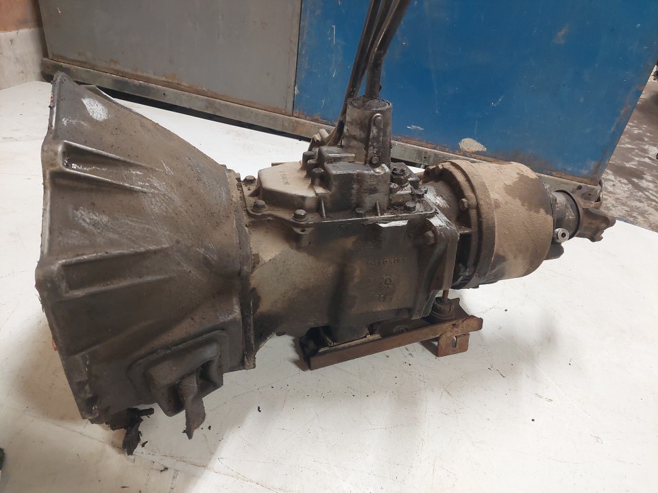 6280 CJ5 T176 Twin Shifter Iron Duke 4 Cyl 2.5 Dana 300 Parts