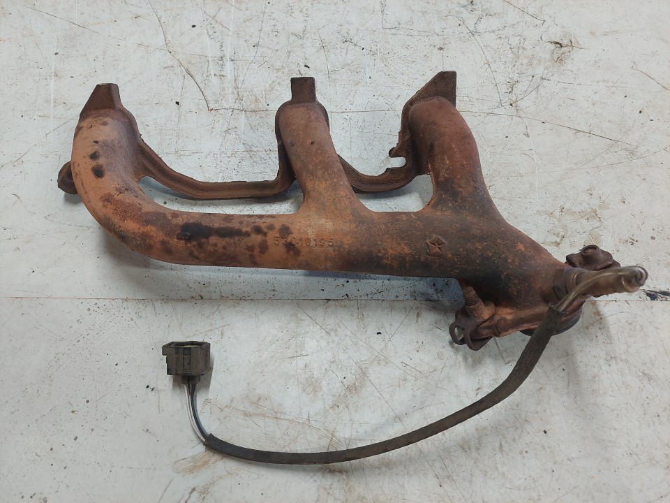 0006 TJ Front Exhaust Manifold 4.0L 53010195 Parts Breakers Rust