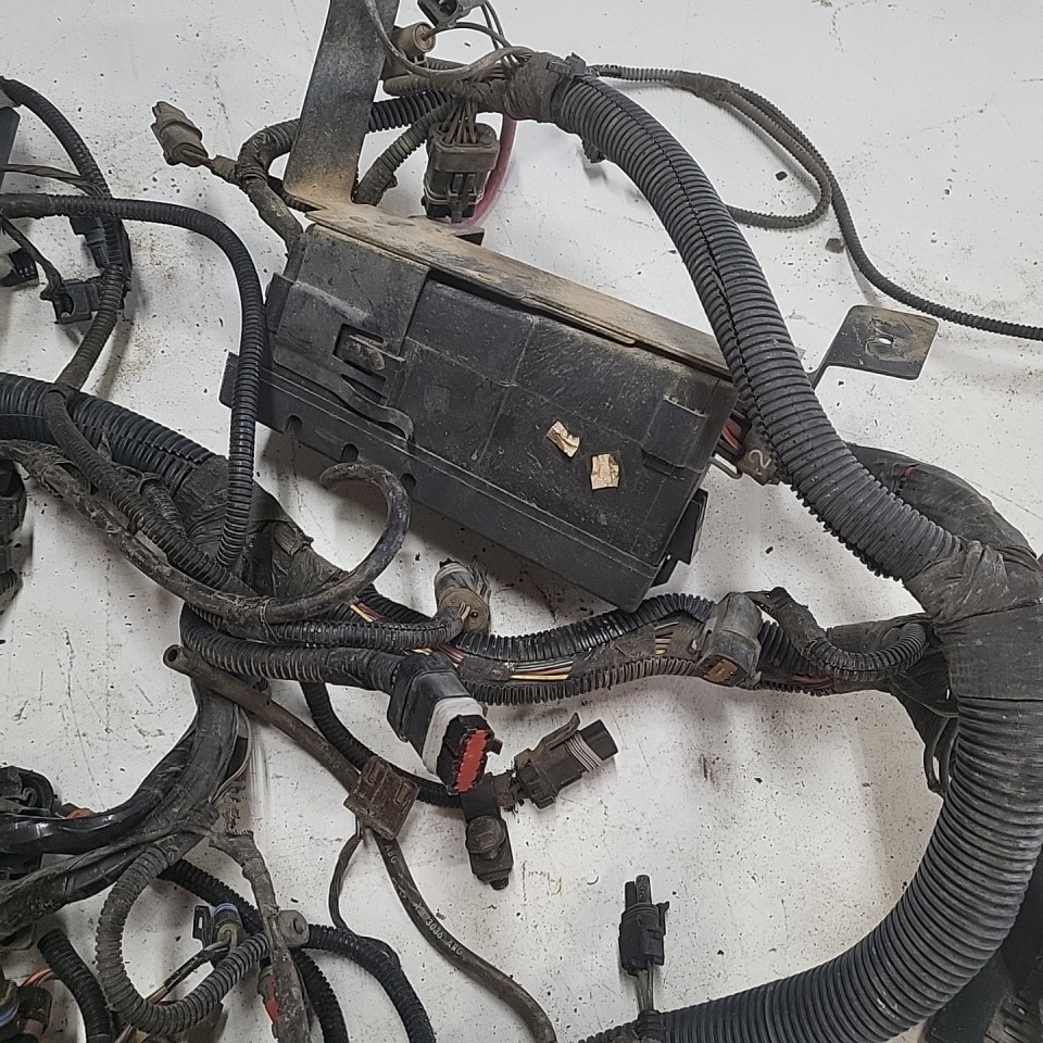 1995 Cherokee XJ 4.0L MT Engine Underhood Wiring Harness Parts