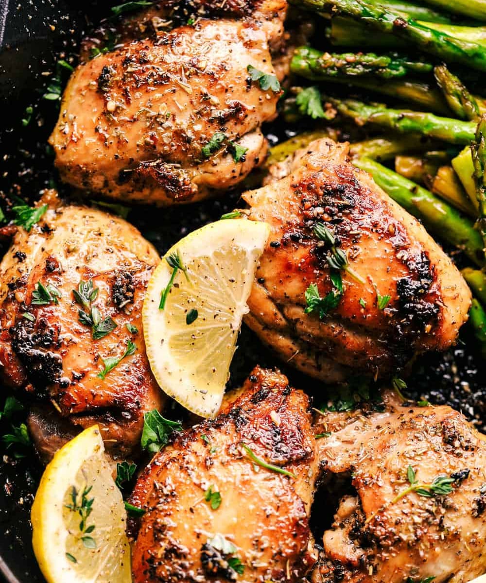 Buttery Garlic Herb Chicken with Zucchini | Punchfork