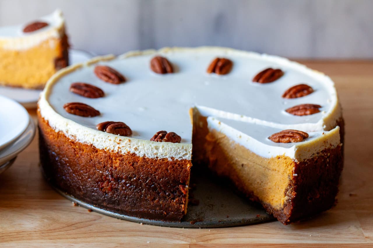 Pumpkin New York Cheesecake Recipe: Irresistibly Creamy & Easy