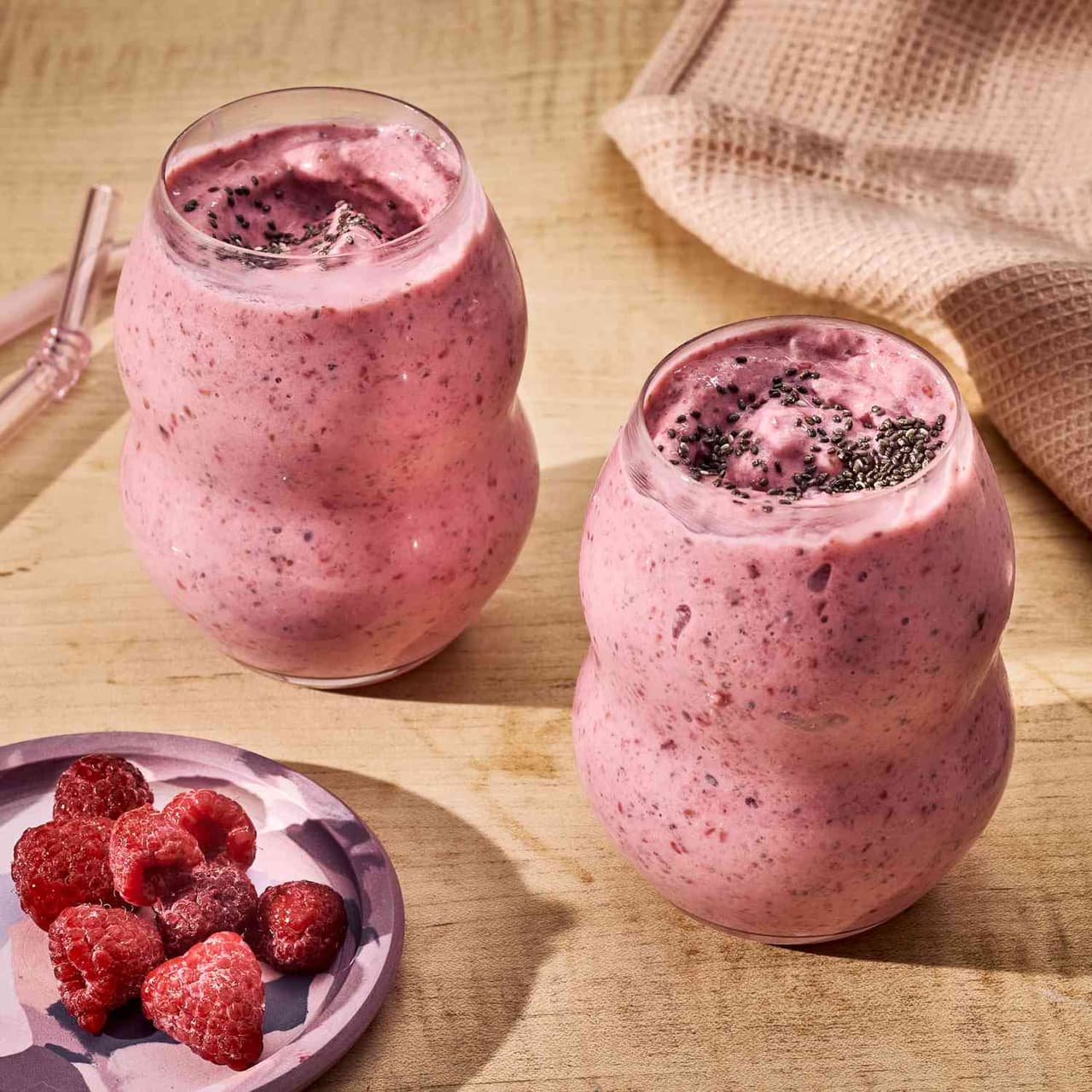 Raspberry-Peach Chia Seed Smoothie | Punchfork