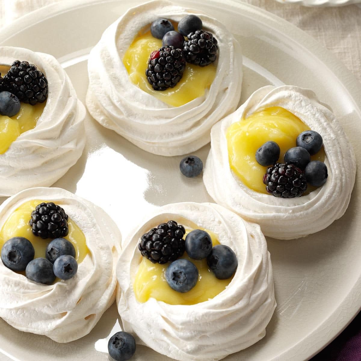 Meringue Shells with Lemon Curd, image size:1200x1200
