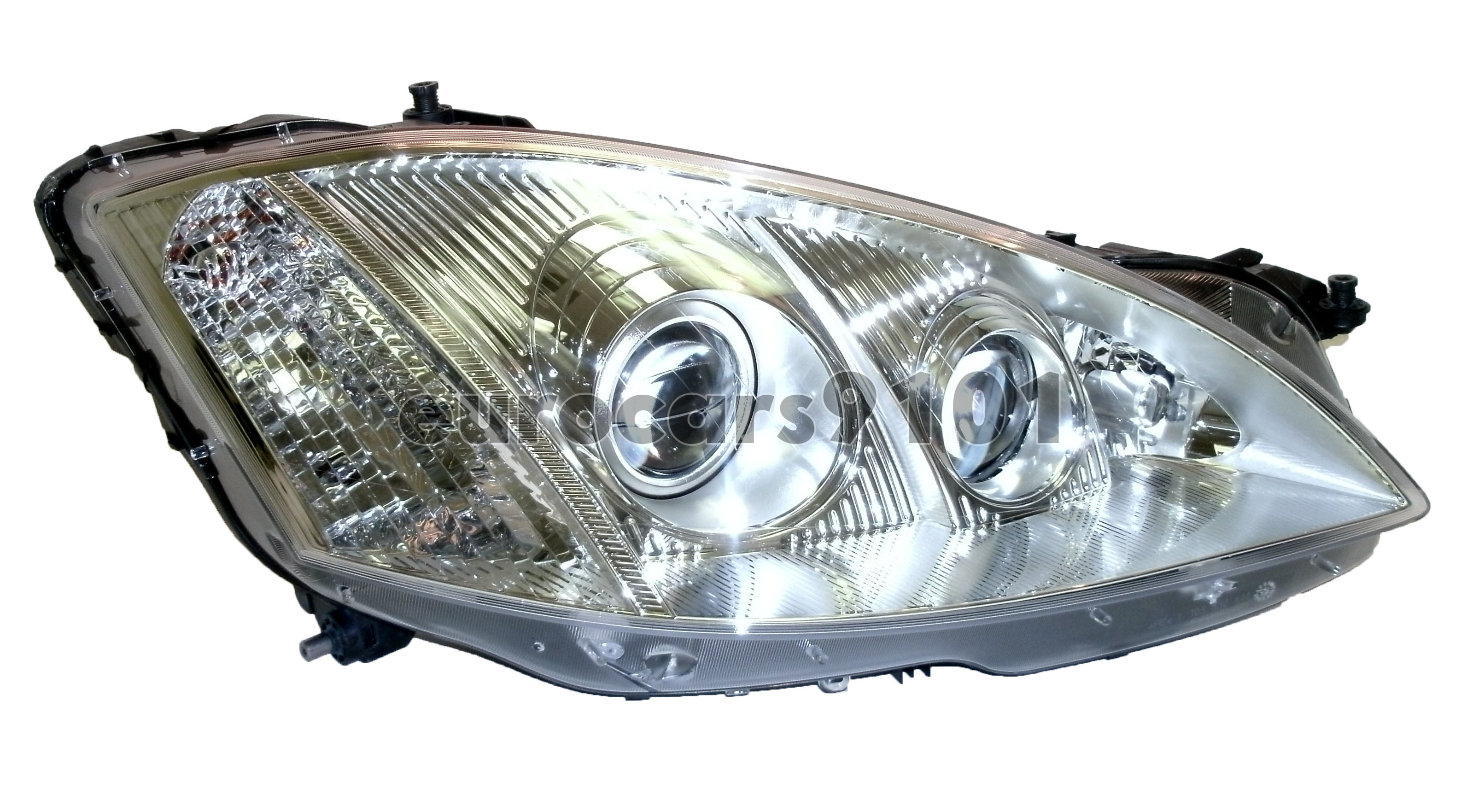 Mercedes LEFT HEADLIGHT Damaged; Loose Parts ALE 2218205961 Mercedes LEFT HEADLIGHT Damaged; Loose Parts ALE 2218205961