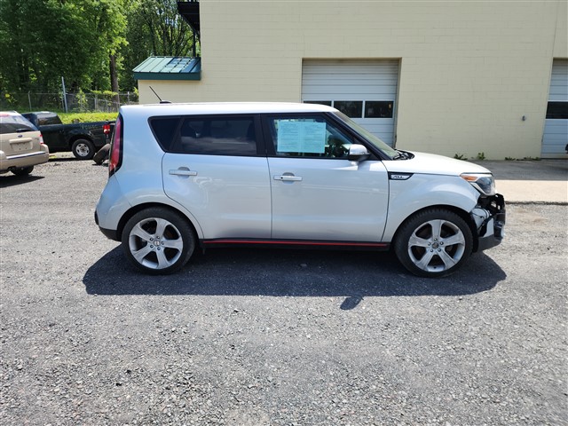2017 Kia Soul Base