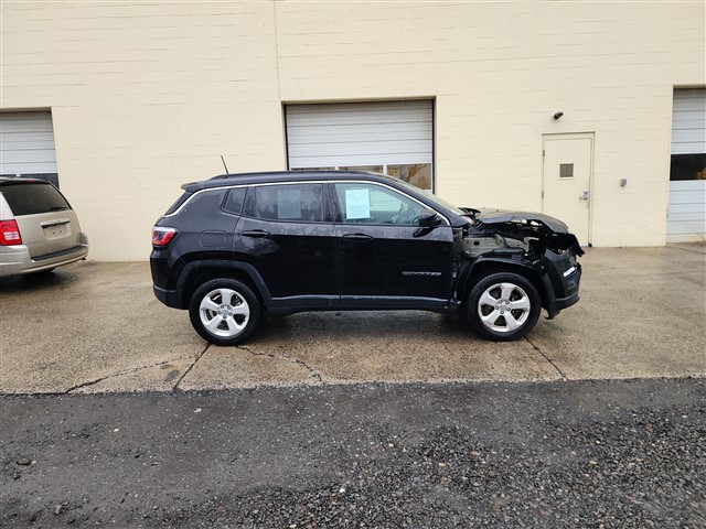 2019 Jeep Compass Latitude's photo