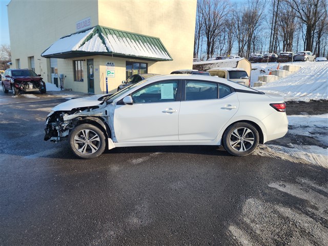 2023 Nissan Sentra SV's photo