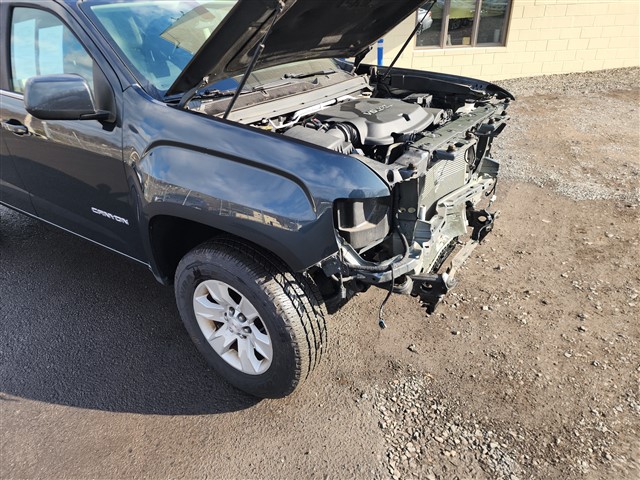 2018 GMC Canyon SLE - Photo 15