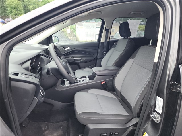 2019 Ford Escape SE - Photo 6