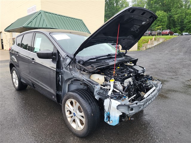 2019 Ford Escape SE - Photo 17