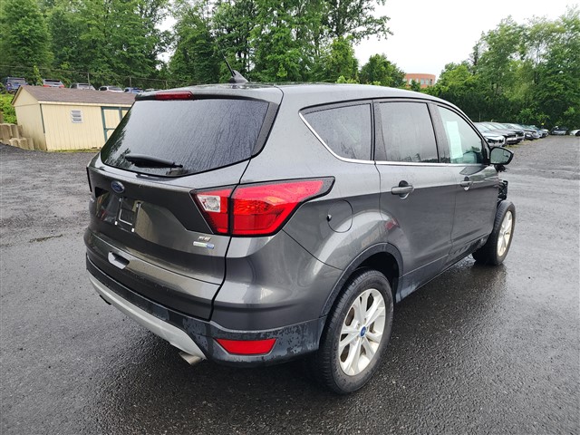 2019 Ford Escape SE - Photo 22