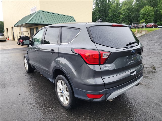 2019 Ford Escape SE - Photo 23