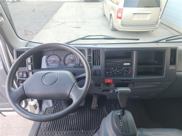 2013 Isuzu NPR HD - Photo 11
