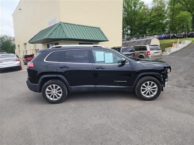 2019 Jeep Cherokee Latitude 4X4's photo