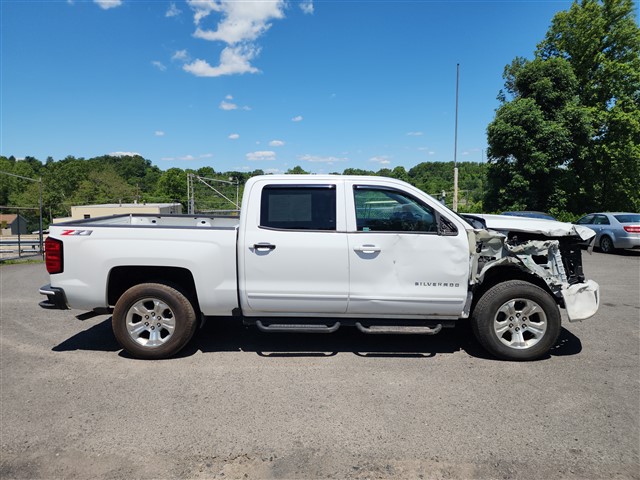 2018 Chevrolet Silverado 1500 LT Z71 4X4 Crew Cab Short Box's photo